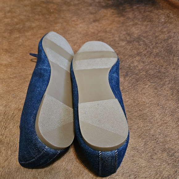 Loft Blue Denim Ballet Flats New 9.5 - Picture 4 of 5